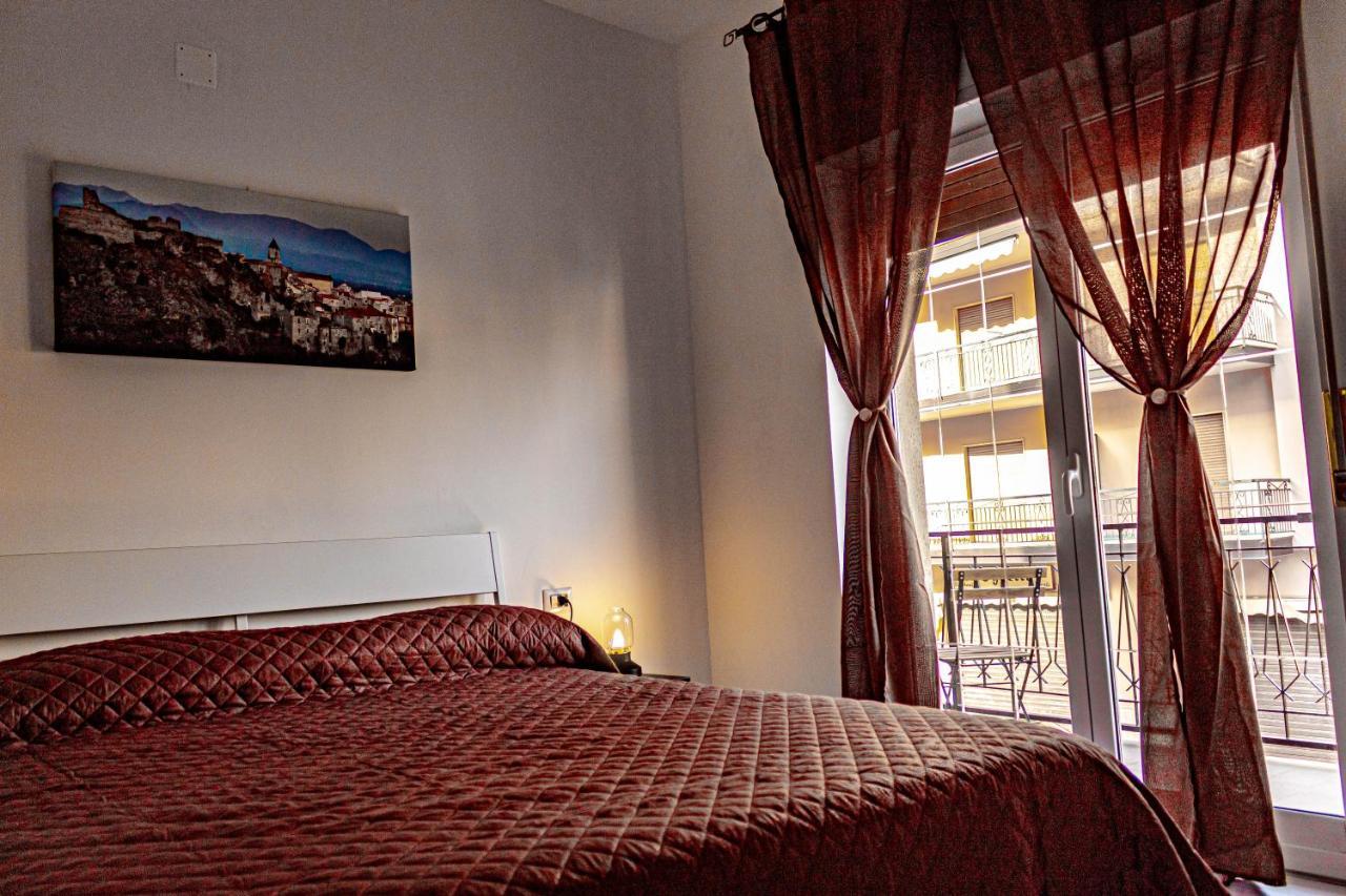 Bed End Breakfast Mediterraneo Bed and Breakfast Scalea Esterno foto